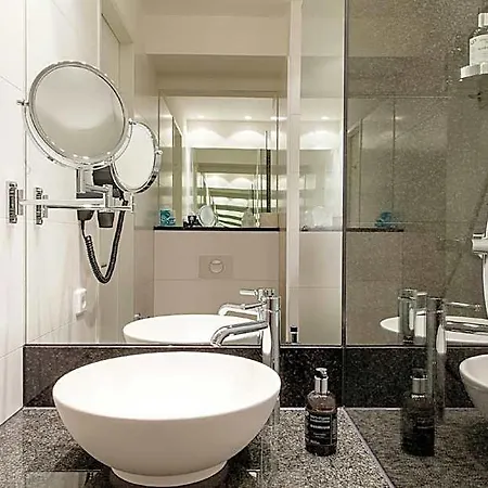 فندق One 3*